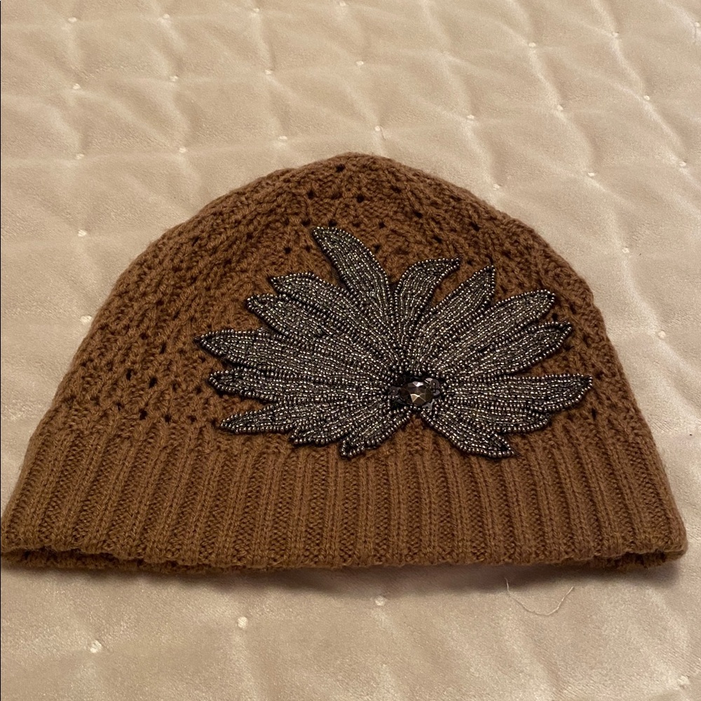 charlie Paige Brown hat